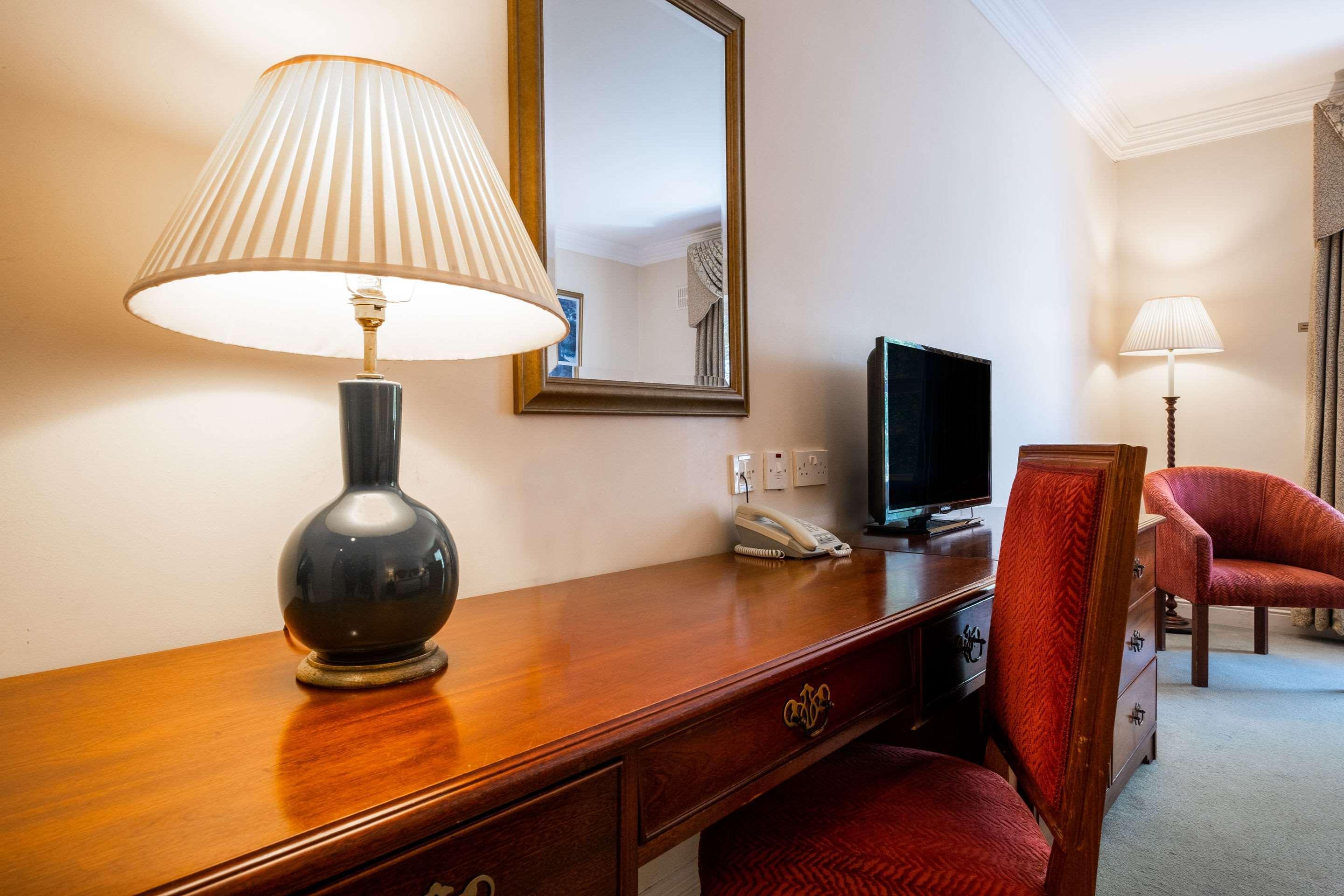 Hotel Woodstock Енис Екстериор снимка